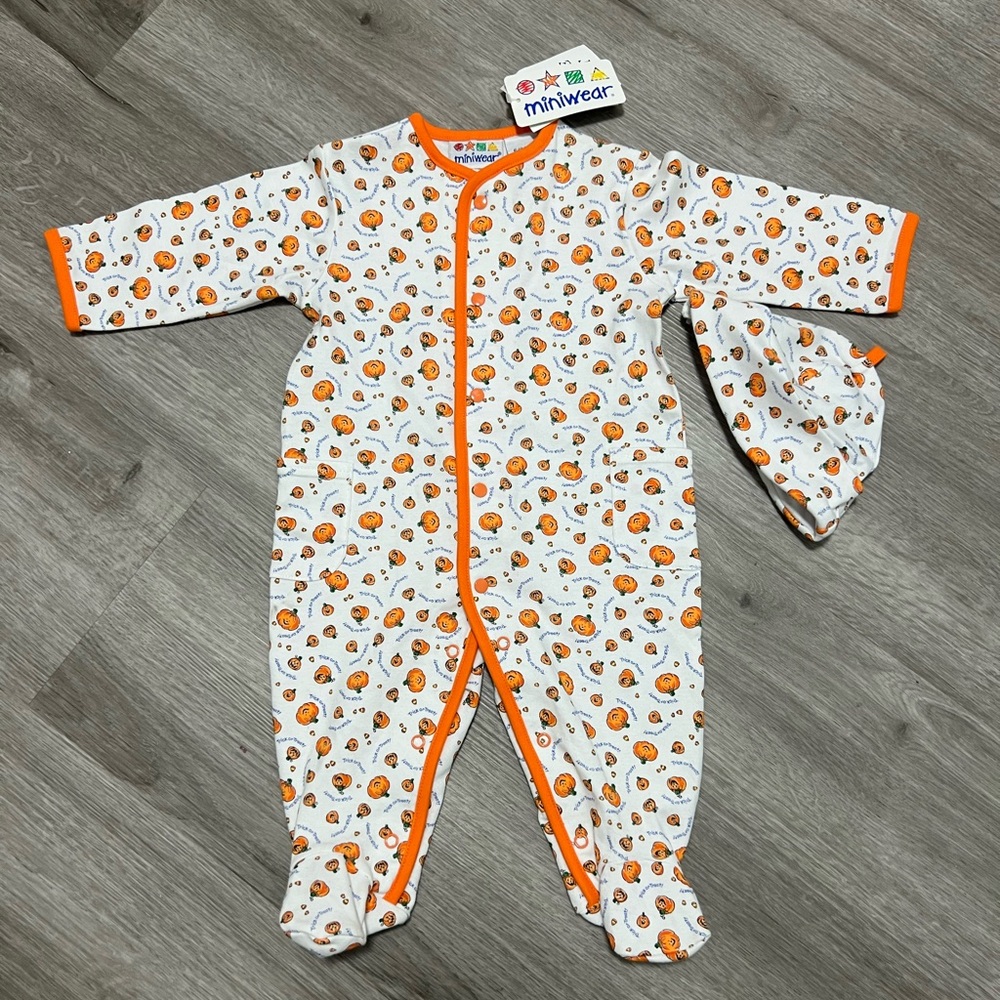 NWT MiniWear‎ Baby Halloween Onesie, trick or treat pumpkin design, 6-9months